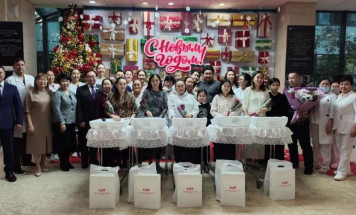 В Якутске состоялась торжественная выписка новорожденных появившихся на свет в новогоднюю ночь