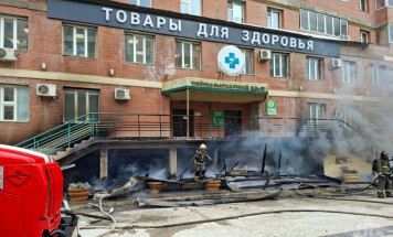 В Якутске огнеборцы ликвидировали пожар на улице Курашова