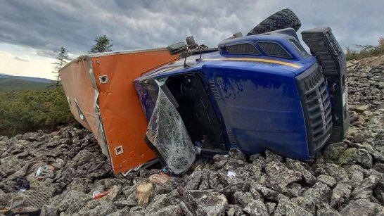 В Нерюнгринском районе в ДТП погиб водитель вахтового автобуса, 9 получили травмы