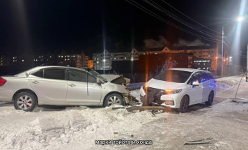 В Якутске в результате ДТП с участием трёх автомашин пострадал пассажир