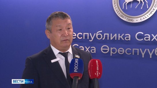 "Единая Россия" согласовала кандидатуру Дмитрия Садовникова для предложения на предварительный отбор кандидатов на должность главы Якутска