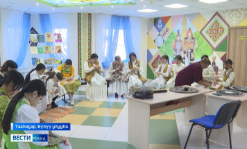 Саха сирин үрдүнэн олоҥхону уруйдаан аналлаах тэрээһиннэр ааһаллар