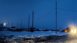 Энергетики восстанавливают электроснабжение абонентской линии на Покровском тракте Якутска