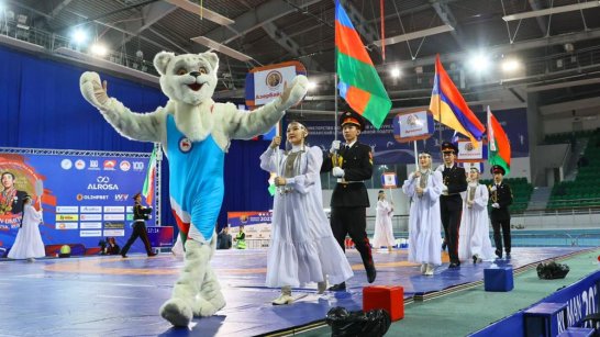 В Якутии состоялось торжественное открытие Международных соревнований памяти олимпийского чемпиона Романа Дмитриева