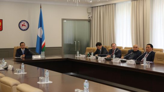 Глава Якутии Айсен Николаев провёл заседание наблюдательного совета научно-образовательного центра "Север"