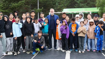 Кирилл Бычков навестил детей из Оймяконского района в лагере "Энергетик"