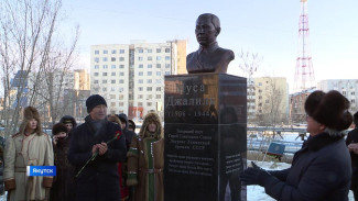 В Якутске состоялось торжественное открытие Казанского сквера и памятника поэту Мусе Джалилю