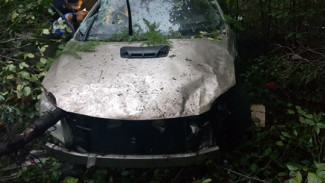 В Нерюнгринском районе при опрокидывании автомобиля пострадали два человека