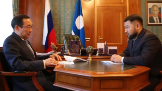 Глава Якутии Айсен Николаев провёл рабочую встречу с главой Якутска Евгением Григорьевым