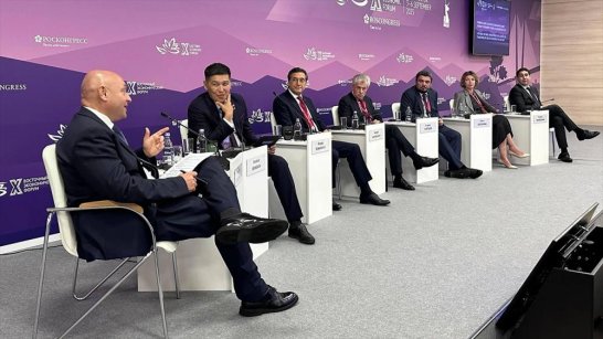 ВЭФ-2025: Опыт Якутии в развитии искусственного интеллекта представили на сессии