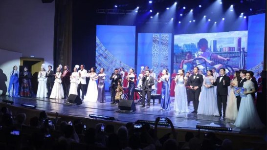 В Якутске состоялся гала-концерт мастеров искусств Астаны