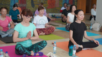 В Якутске отметили Международный день йоги