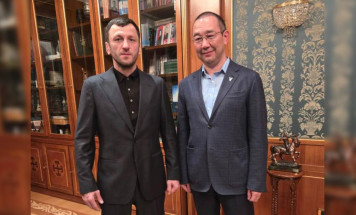 Айсен Николаев провёл встречу с главным тренером сборной России по вольной борьбе Денисом Царгушем