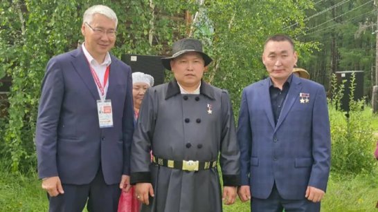В Таттинском районе открылась выставка Героя России Родимира Максимова