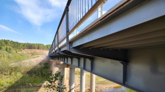 В Якутии дорожники отремонтировали мостовой переход через реку Малую Черепаниху