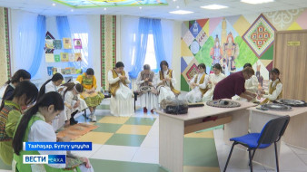 Саха сирин үрдүнэн олоҥхону уруйдаан аналлаах тэрээһиннэр ааһаллар