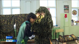 Антидроновые одеяла и маскировочные плащи. Волонтёры Якутии производят экипировку для бойцов СВО
