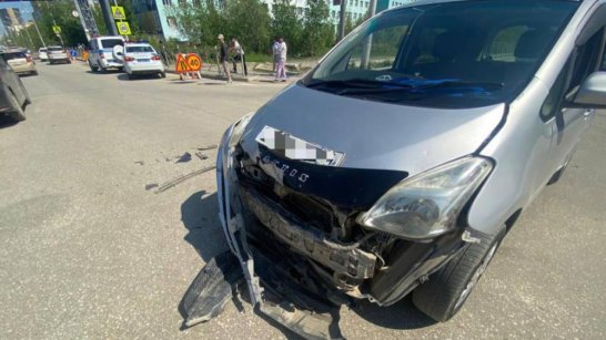 В Якутске на улице Пояркова произошло ДТП. Один человек пострадал