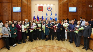 В Якутии наградят 16 многодетных матерей госнаградами за заслуги в воспитании детей к Международному женскому дню