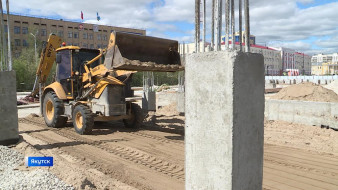 В Якутске продолжается благоустройство площади Ленина