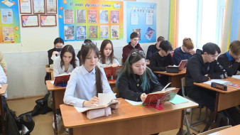 Управление образования: в связи с ухудшением погодных условий родители принимают решение посещение школы детьми самостоятельно