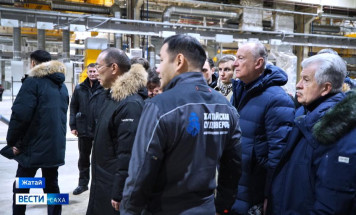 Николай Патрушев и Айсен Николаев проверили готовность к запуску Жатайской судоверфи