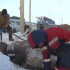 В Якутске коммунальщики устраняют протечку отходов у озера