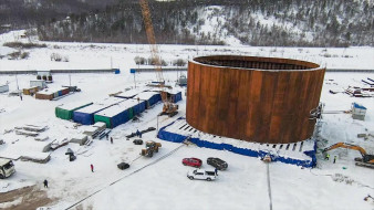 В Якутии строители приступили к перемещению первого коффердама для пилона Ленского моста