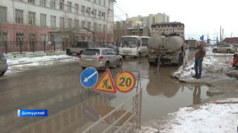 Дьокуускай уулуссалара, тратуардара чалбах анныгар саһаллар