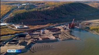 Первую опору Ленского моста возведут до конца года